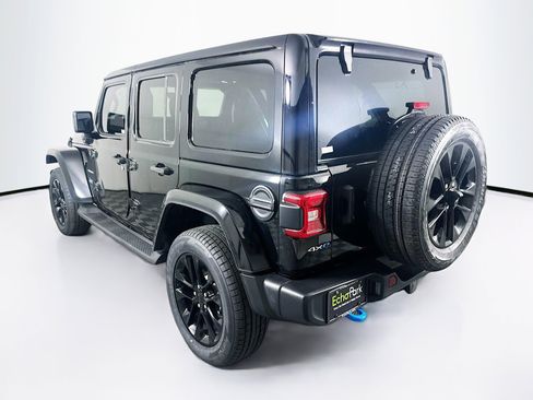 Used 2022 Jeep Wrangler Sahara w/ Cold Weather Group image 5