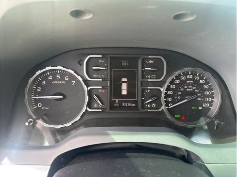 Used 2020 Toyota Tundra Platinum AWD/4WD image 17