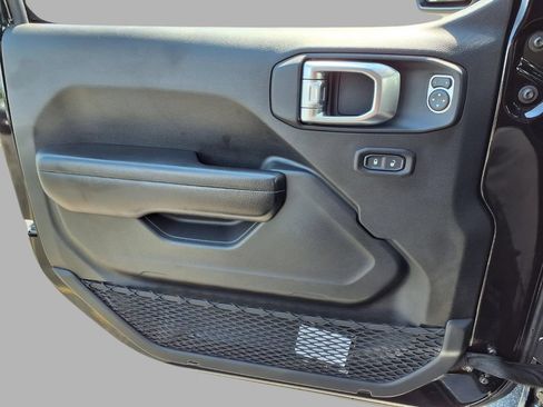 Used 2020 Jeep Wrangler Unlimited Rubicon AWD/4WD image 18