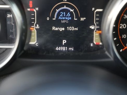 Used 2019 Jeep Wrangler Sport S image 21