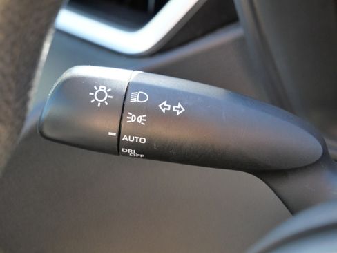 Certified 2023 Toyota Corolla LE image 33