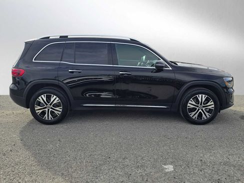 Used 2025 Mercedes-Benz GLB 250 GLB 250 image 2