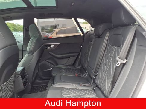 Used 2023 Audi SQ8 Prestige AWD/4WD image 17