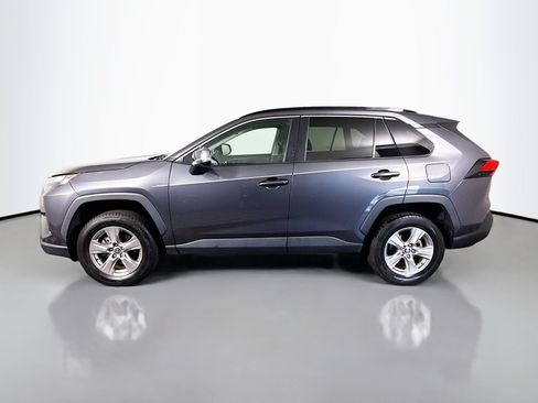 Used 2022 Toyota RAV4 XLE AWD/4WD image 6