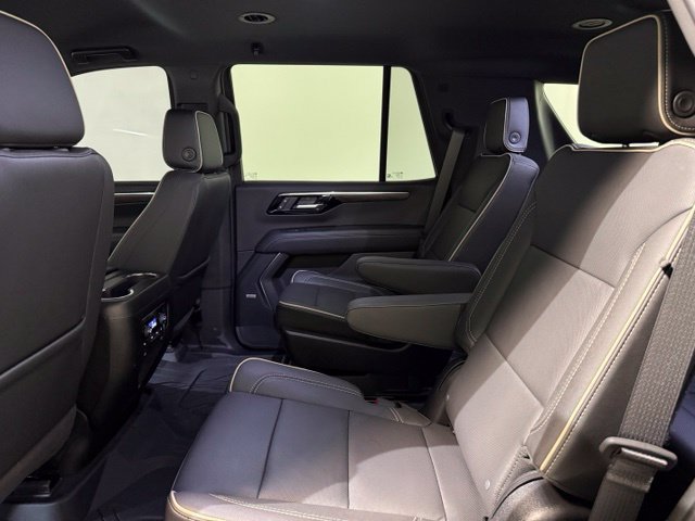 Used 2025 Chevrolet Tahoe Premier AWD/4WD image 28