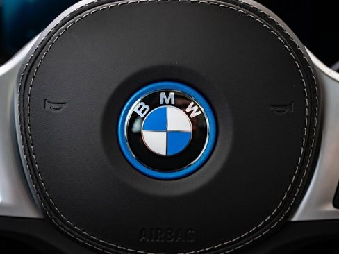 New 2026 BMW X5 xDrive50e w/ M Sport Package image 27