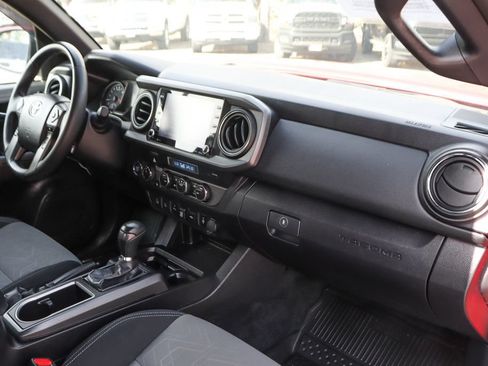 Used 2023 Toyota Tacoma TRD Off-Road w/ Advanced Technology Package AWD/4WD image 34
