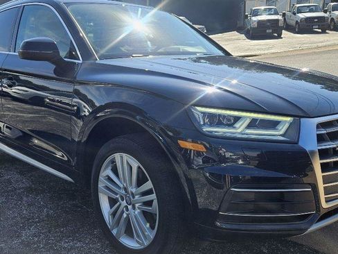 Used 2018 Audi Q5 2.0T Premium Plus w/ Premium Plus Package AWD/4WD image 2