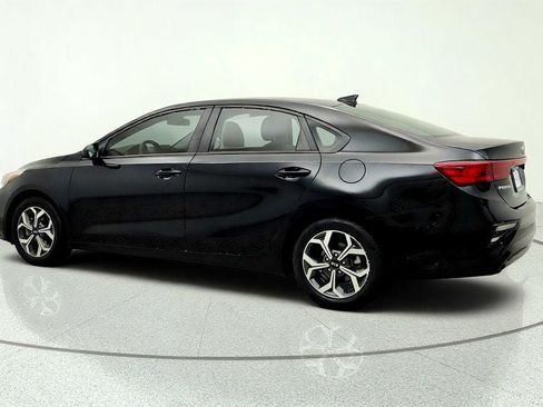 Used 2019 Kia Forte LXS FWD image 7
