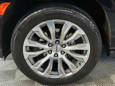 Used 2023 GMC Yukon Denali w/ Max Trailering Package image 8
