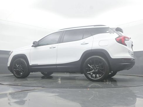Used 2024 GMC Terrain SLE w/ Driver Convenience Package FWD image 46