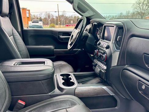 Used 2020 Chevrolet Silverado 1500 LTZ w/ LTZ Convenience Package AWD/4WD image 11