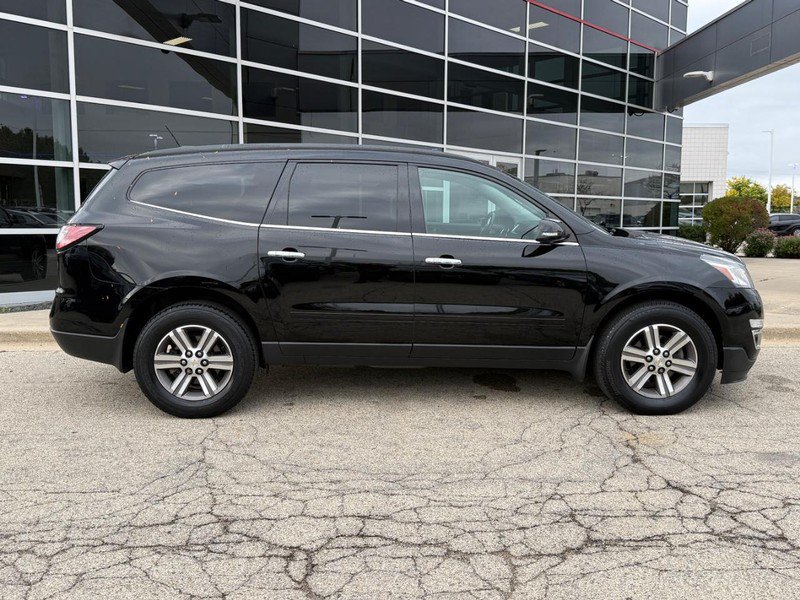 Used 2017 Chevrolet Traverse LT AWD/4WD image 2