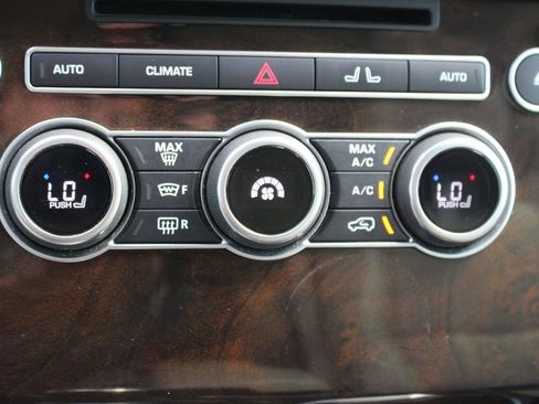 Used 2016 Land Rover Range Rover Supercharged AWD/4WD image 45