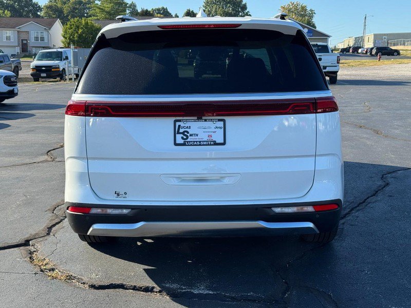 Used 2022 Kia Carnival SX Prestige FWD image 4