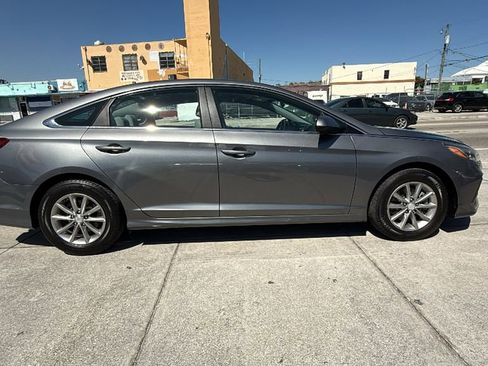Used 2018 Hyundai Sonata SE image 15