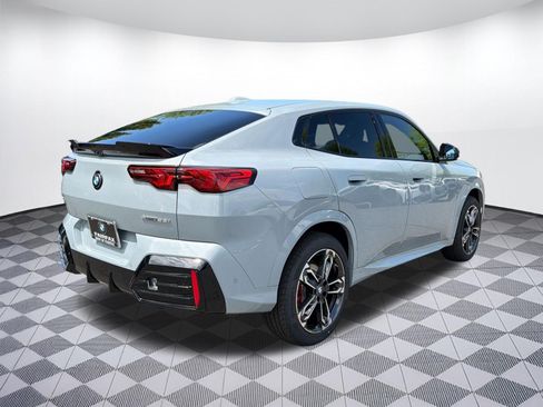 New 2026 BMW X2 xDrive28i w/ Technology Package AWD/4WD image 9