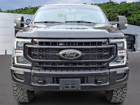 Used 2020 Ford F250 Lariat image 2