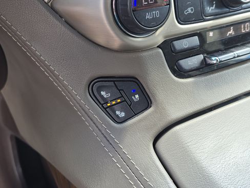 Used 2019 GMC Yukon Denali w/ Denali Ultimate Package image 28