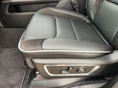 New 2026 RAM 1500 Laramie w/ Night Edition image 20