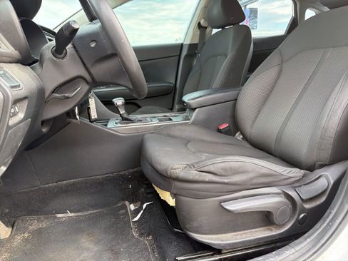 Used 2016 Kia Optima LX FWD image 10
