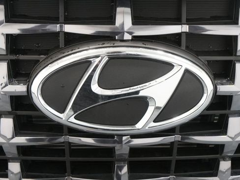 New 2026 Hyundai Venue SEL image 11