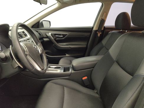 Used 2018 Nissan Altima 2.5 SR FWD image 17