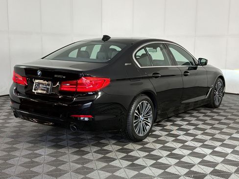 Used 2019 BMW 530e RWD image 9