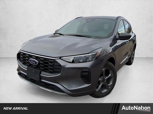Used 2024 Ford Escape ST-Line image 1