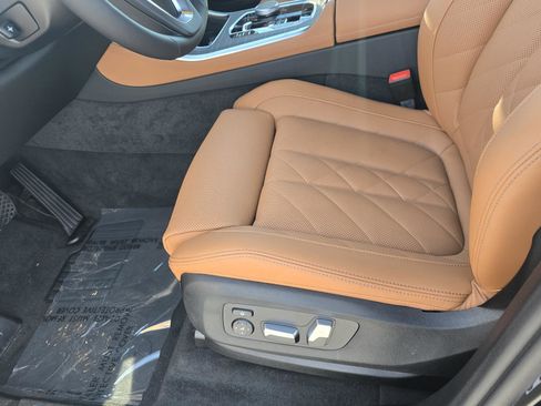 New 2026 BMW X5 xDrive40i w/ Premium Package image 13
