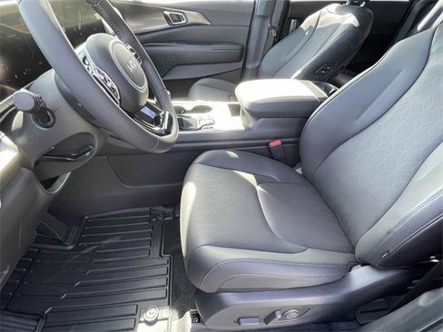 New 2026 Kia Carnival SX w/ SX Dark Edition Package image 17