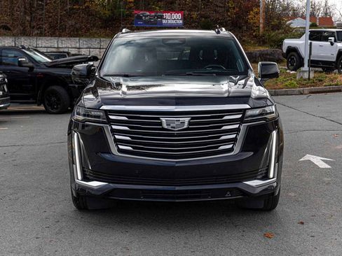 Used 2021 Cadillac Escalade ESV Premium Luxury Platinum image 2