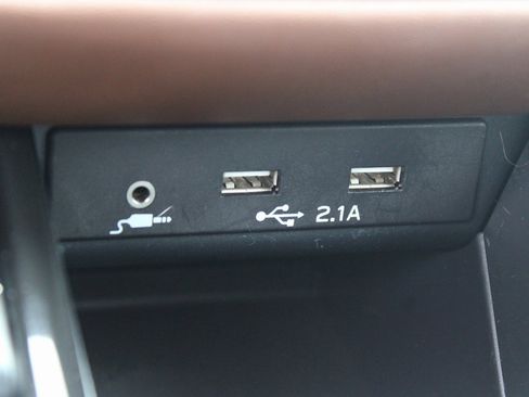 Used 2021 Subaru Outback Touring XT image 18