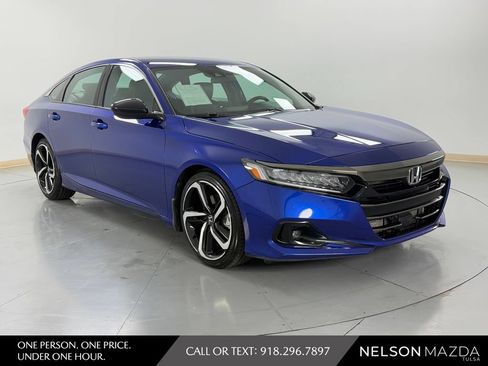 Used 2022 Honda Accord Sport image 4