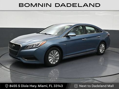 Used 2016 Hyundai Sonata SE FWD image 1