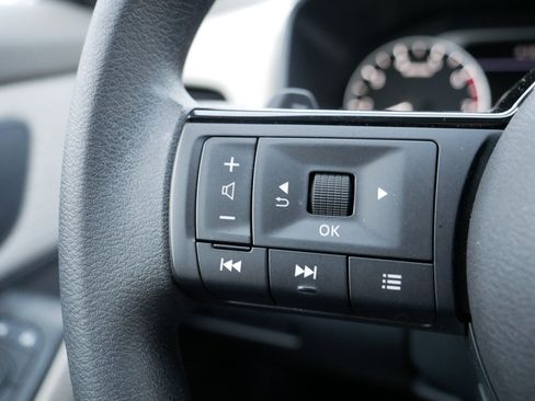 Certified 2023 Nissan Rogue SV image 28