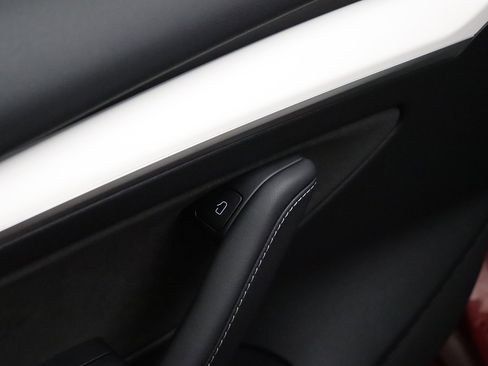 Used 2023 Tesla Model 3 Standard Range image 28