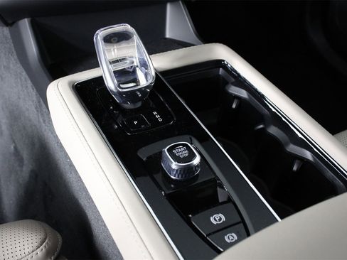 New 2026 Volvo XC90 B6 Ultra image 7