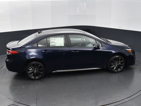 Used 2025 Toyota Corolla SE image 33