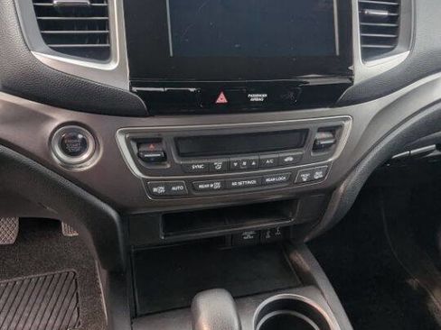 Used 2018 Honda Pilot EX image 28