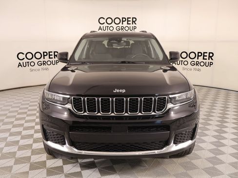 Used 2023 Jeep Grand Cherokee L Laredo AWD/4WD image 8