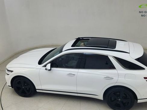 Used 2023 Genesis GV70 3.5T Sport w/ Sport Prestige Package AWD/4WD image 86