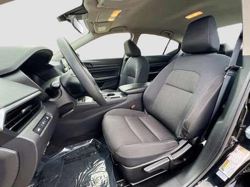 Used 2024 Nissan Altima 2.5 S FWD image 19