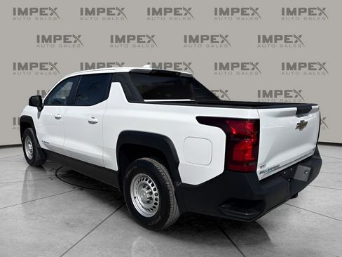 Used 2024 Chevrolet Silverado EV W/T image 3