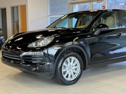 Used 2012 Porsche Cayenne AWD/4WD image 3