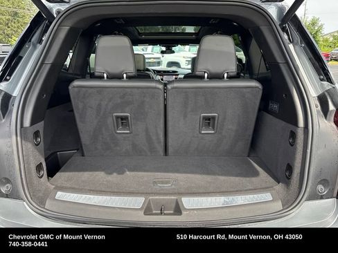 Used 2025 Cadillac XT6 Premium Luxury image 24