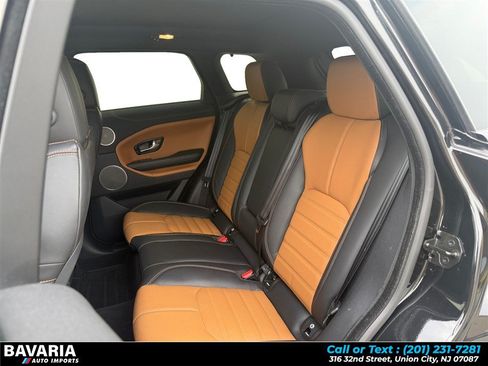 Used 2018 Land Rover Range Rover Evoque HSE Dynamic AWD/4WD image 16