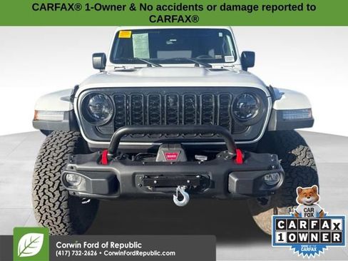 Used 2024 Jeep Wrangler Unlimited Rubicon image 2