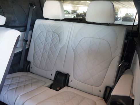 New 2026 BMW X7 xDrive40i w/ Premium Package image 20