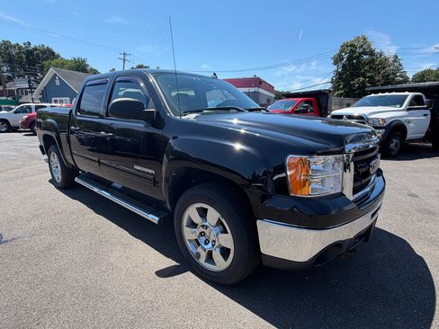 Used 2011 GMC Sierra 1500 SLE w/ Power Tech Package AWD/4WD image 7
